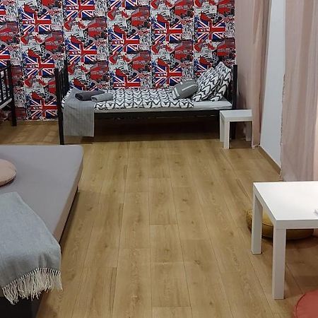 London Fog Apartment In The Party District Budapest Exteriör bild